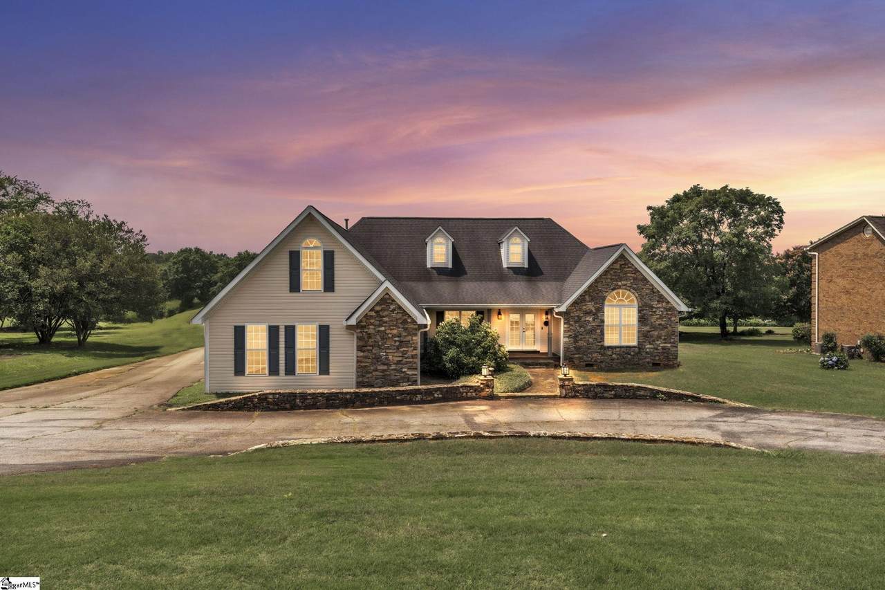 116 Fairway Drive - Photo 1