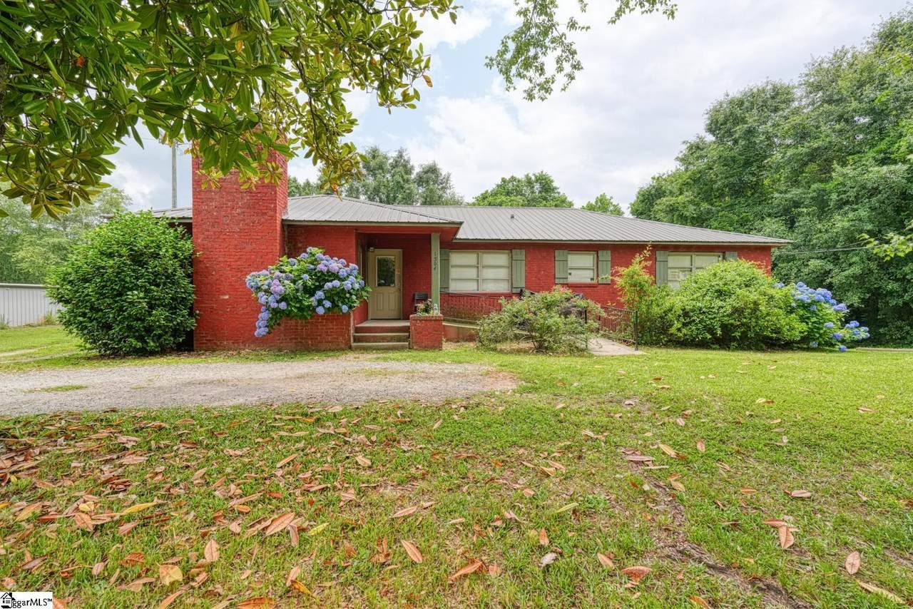 1504 Rutherford Street - Photo 1