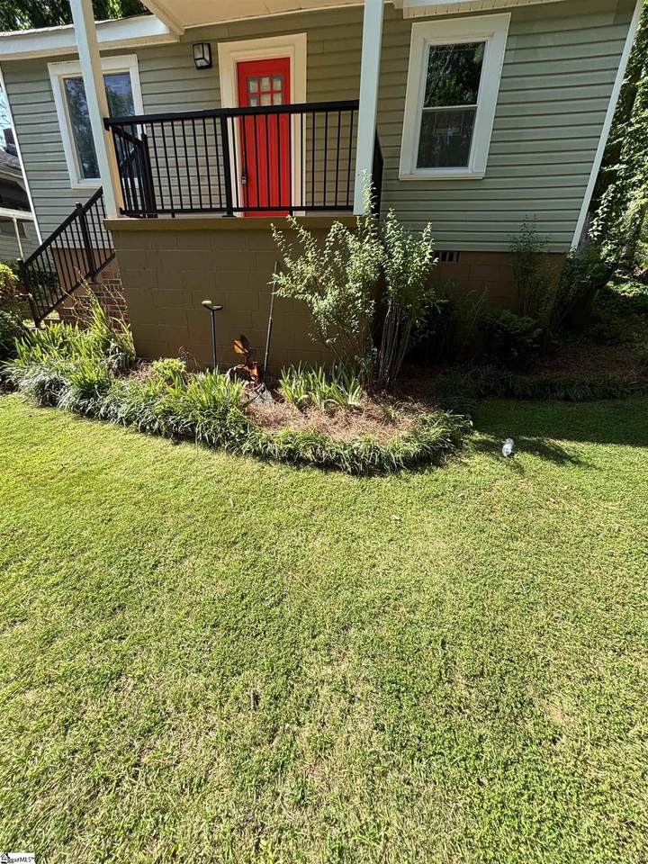 261 Cowan Court - Photo 1