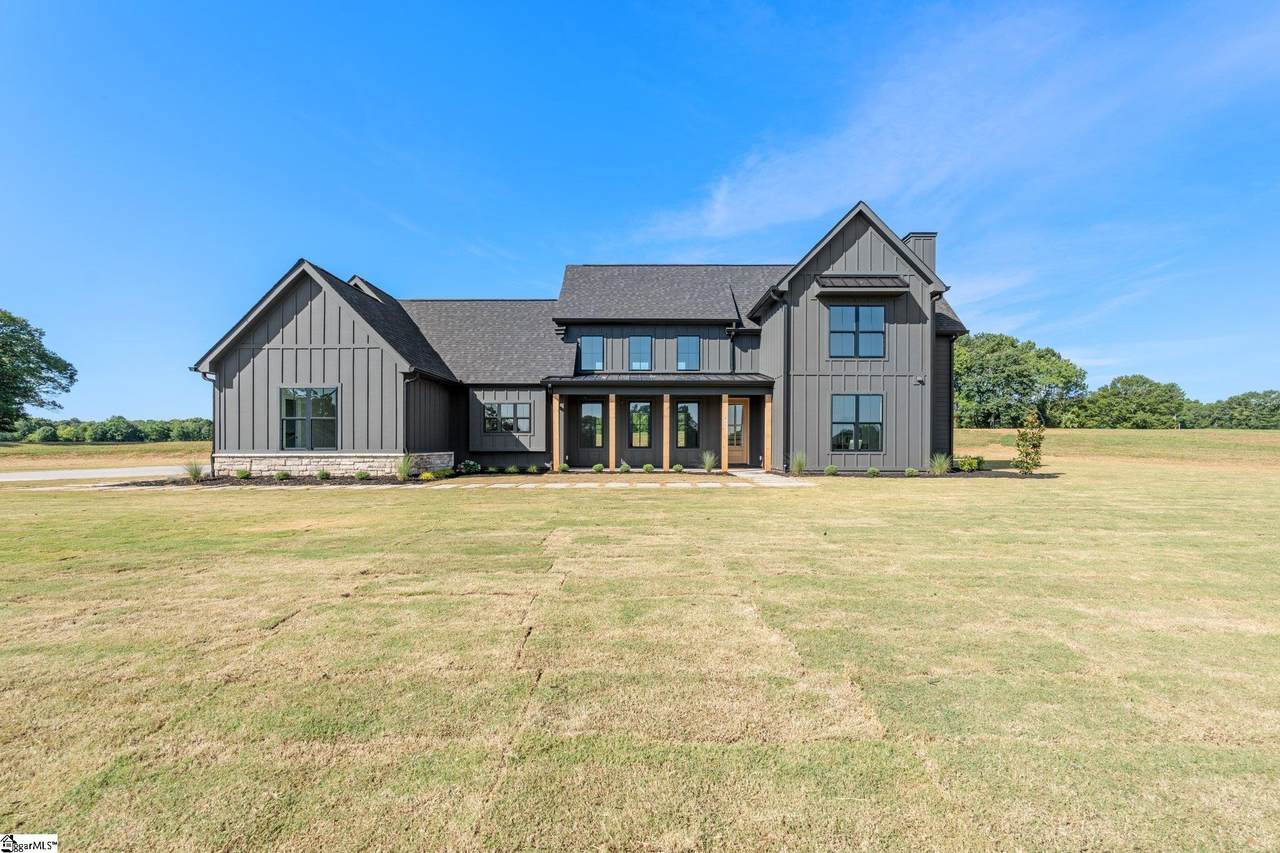 744 Garrison Road - Photo 1
