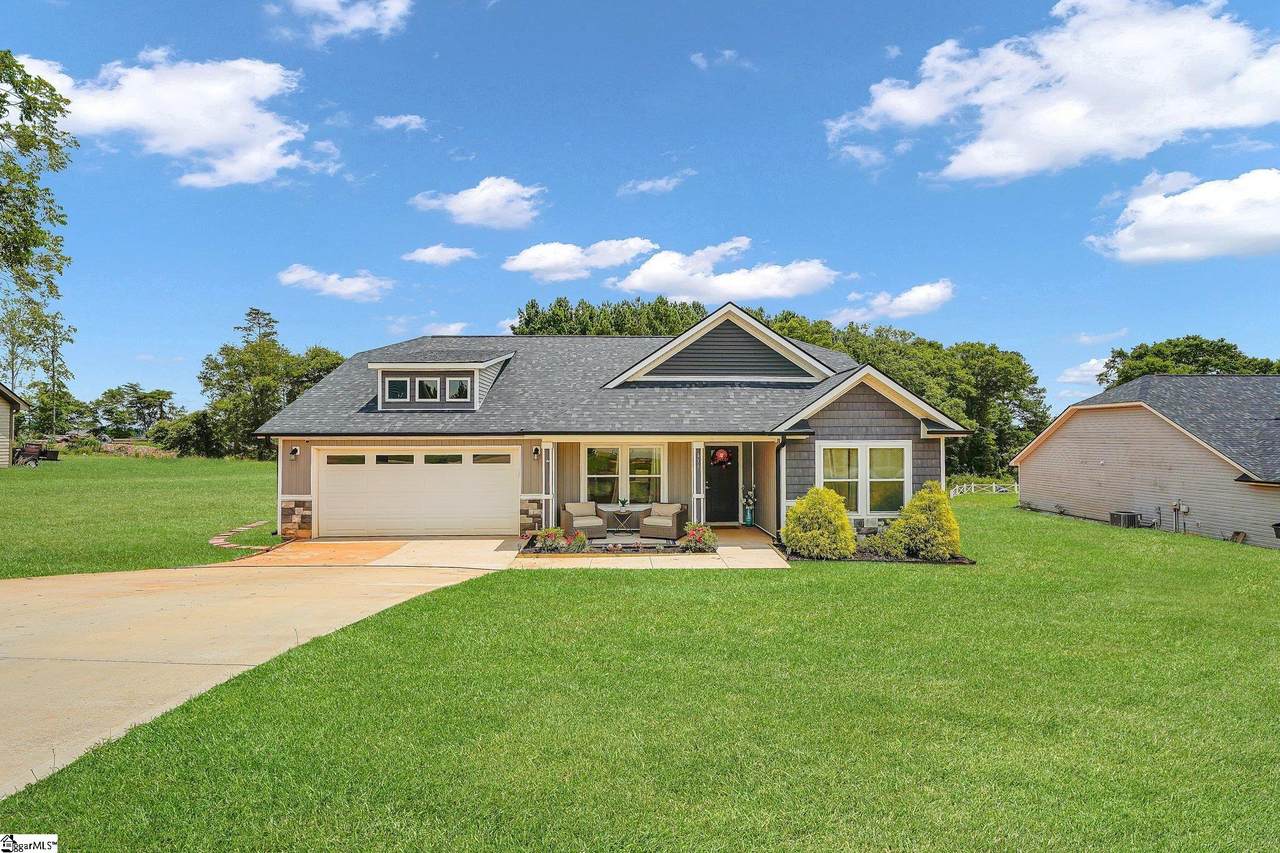 433 Analyse Drive - Photo 1