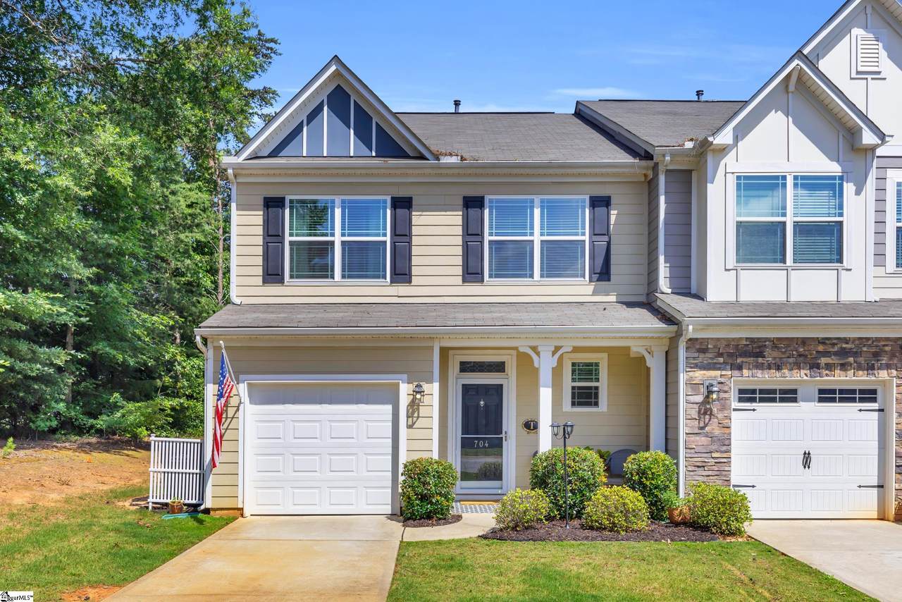 704 Daisy Hill Lane - Photo 1