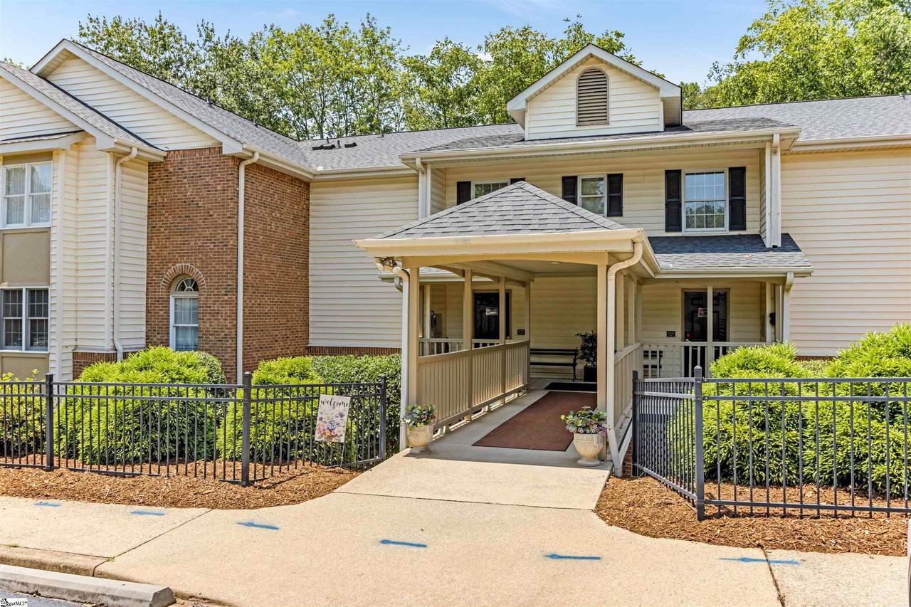 110 Swansgate Place - Photo 1