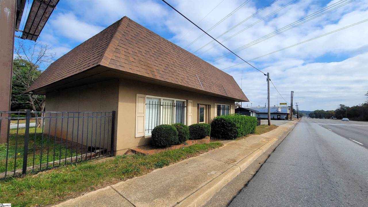 1908 Pleasantburg Drive - Photo 1