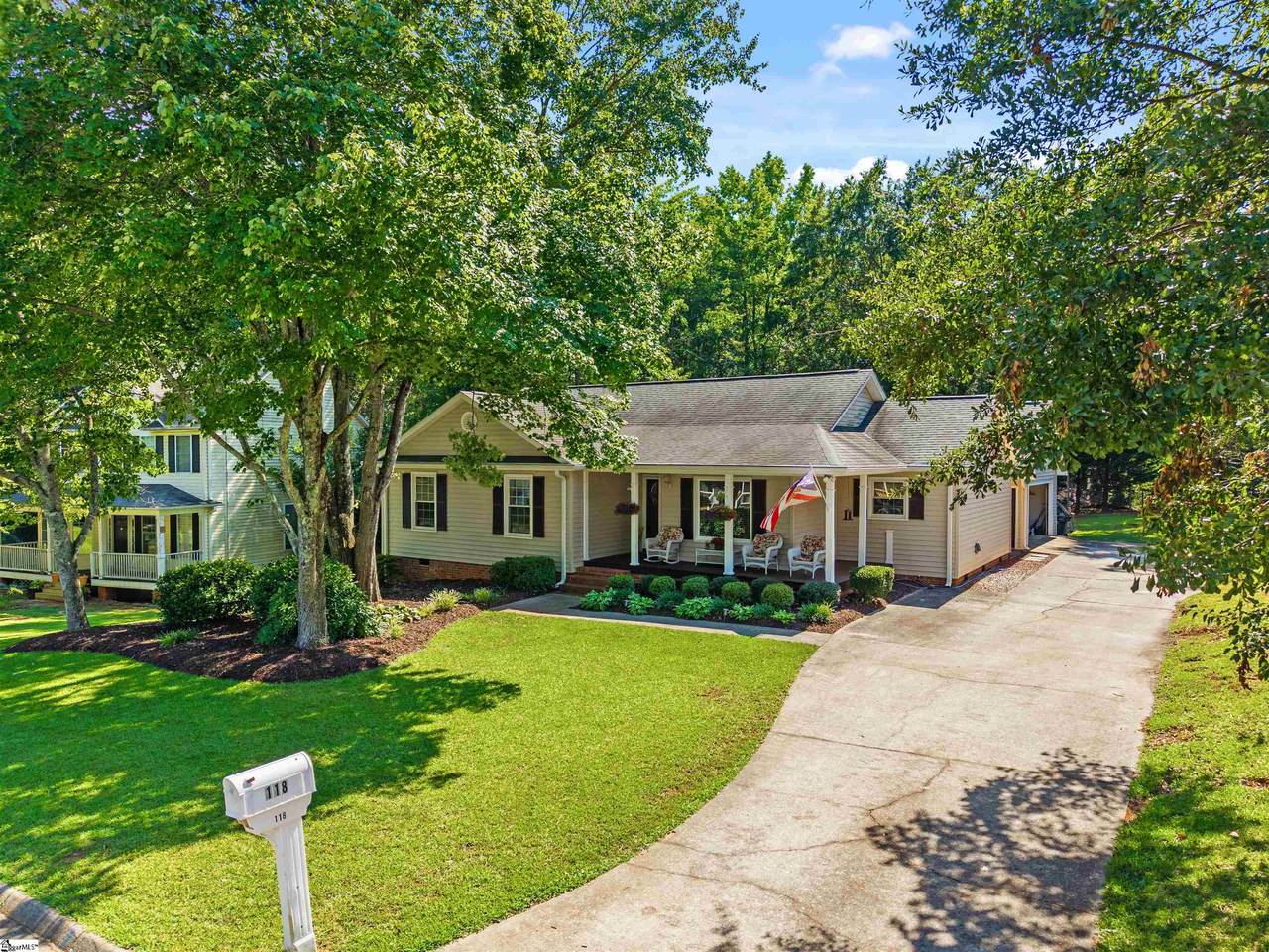 118 Monarch Place - Photo 1