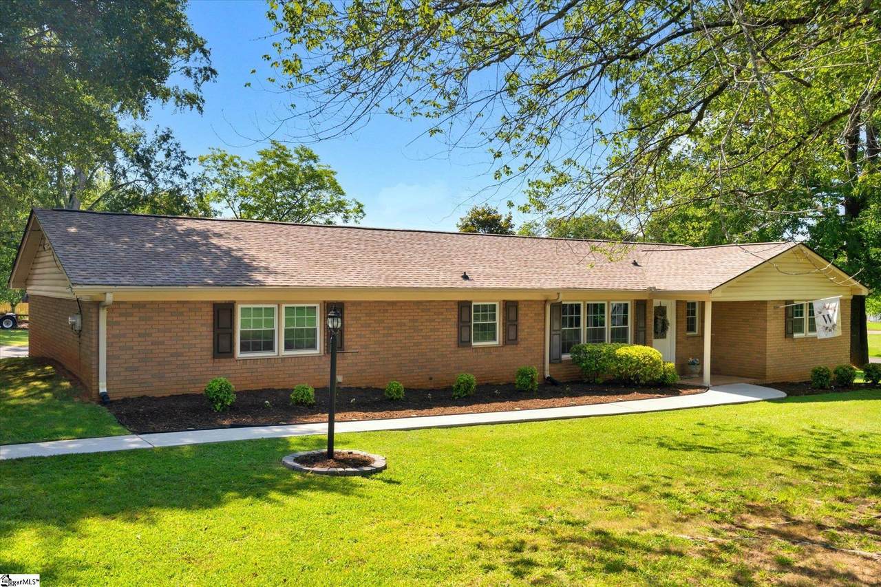 102 Griffin Court - Photo 1