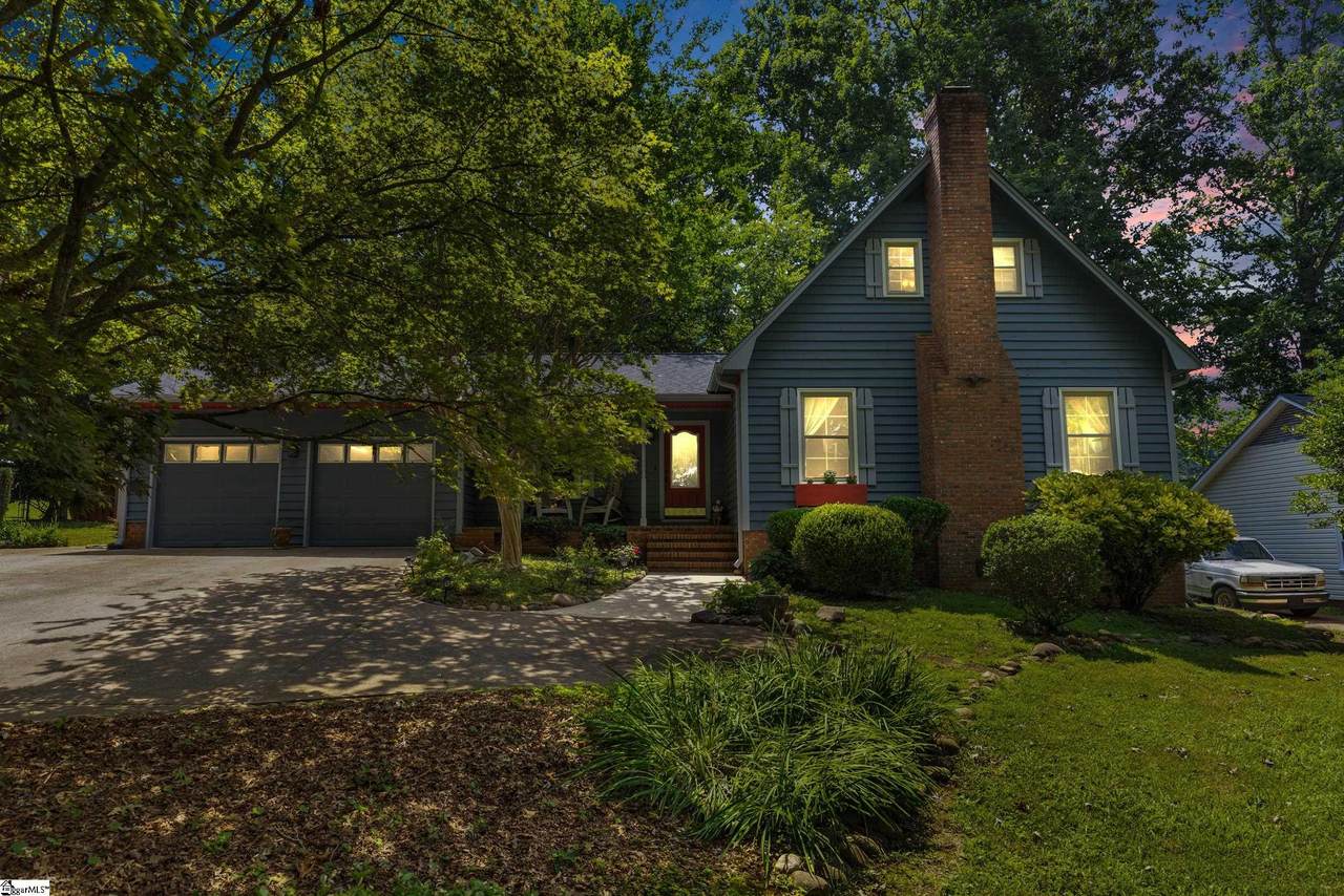 162 Waterford Drive - Photo 1