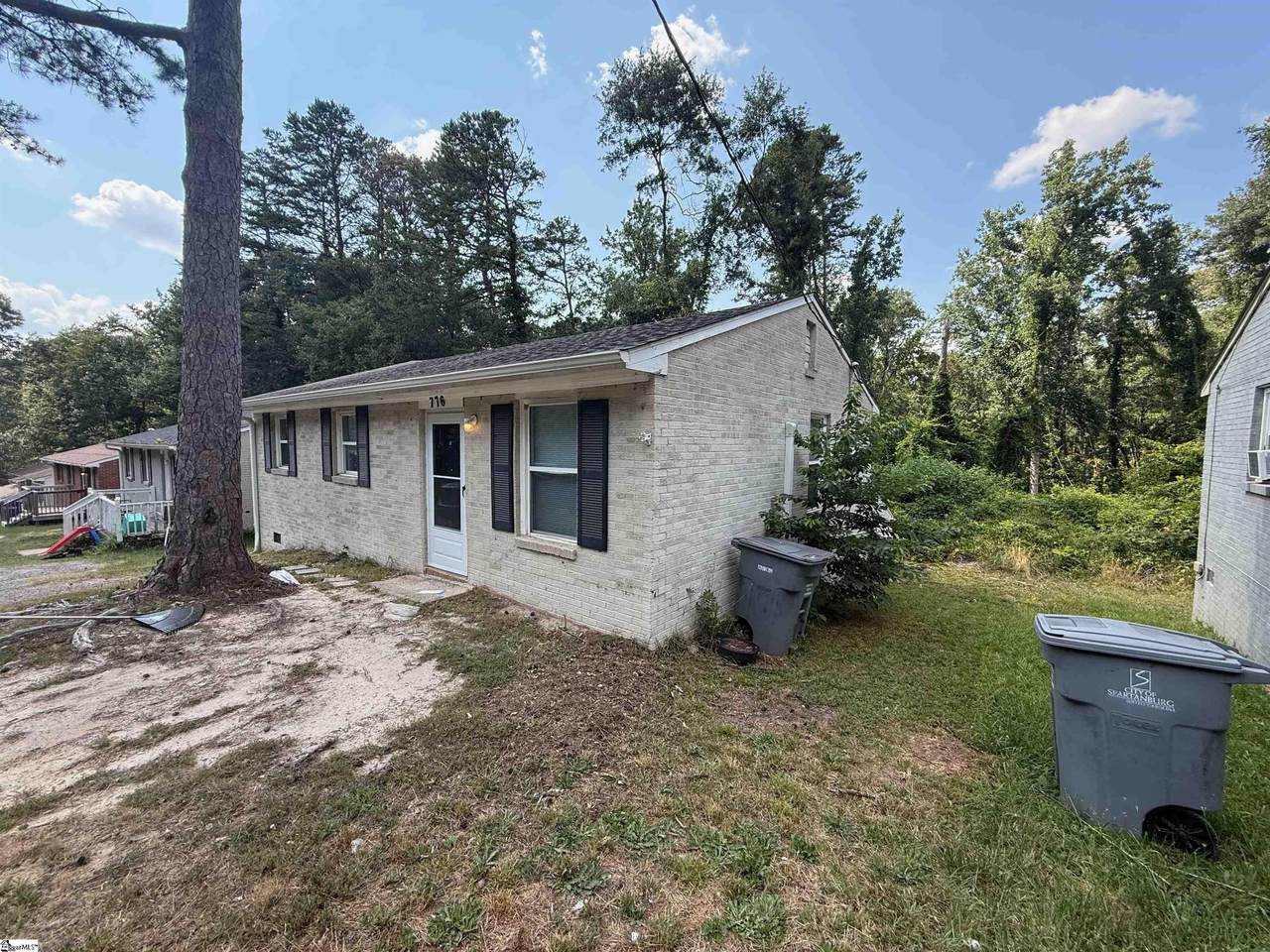 776 Wofford Street - Photo 1