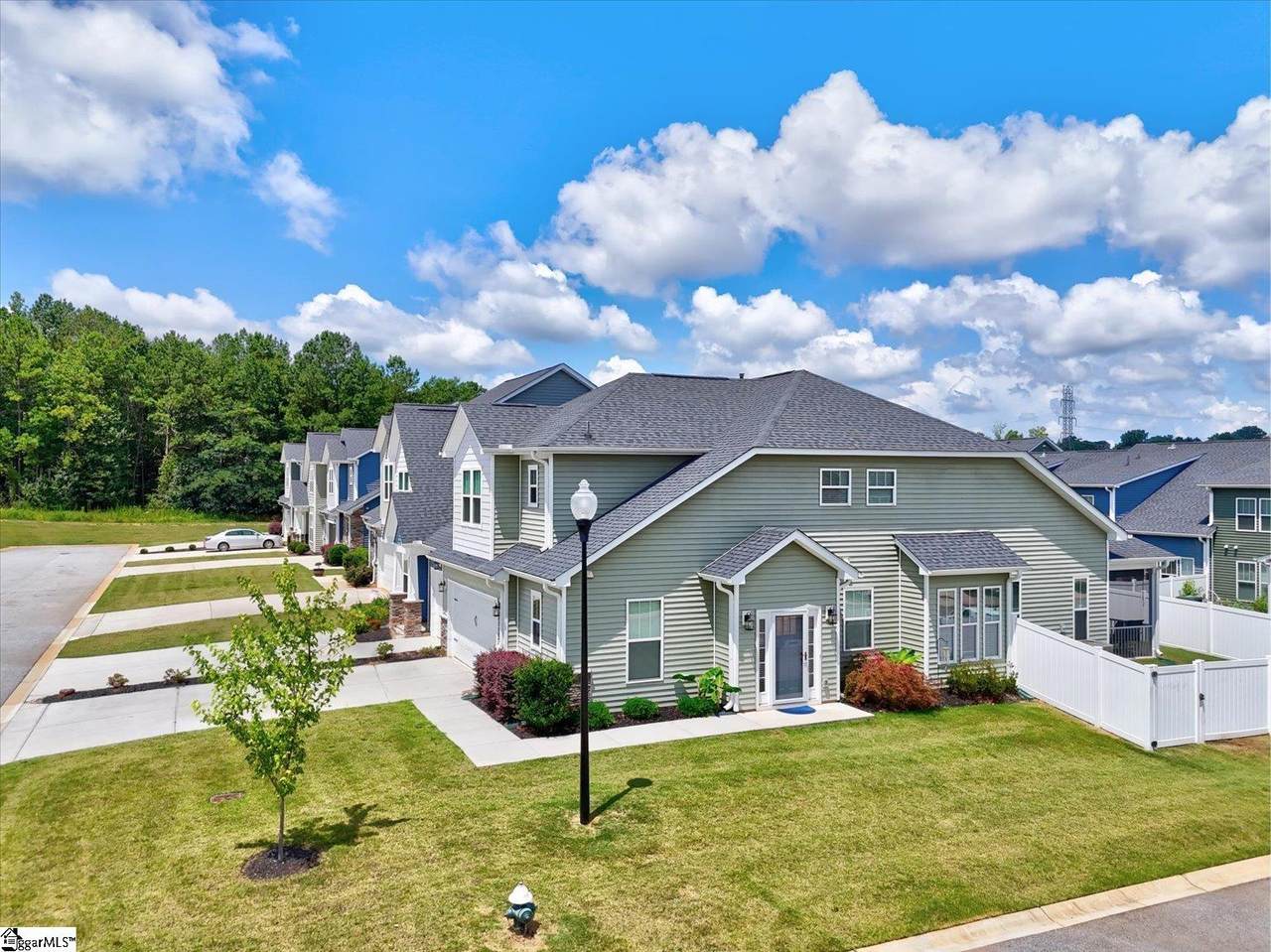 100 Greensdale Lane - Photo 1