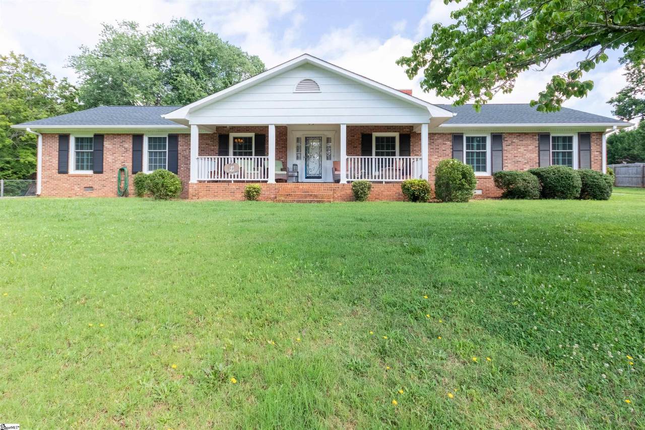 315 Lowndes Drive - Photo 1