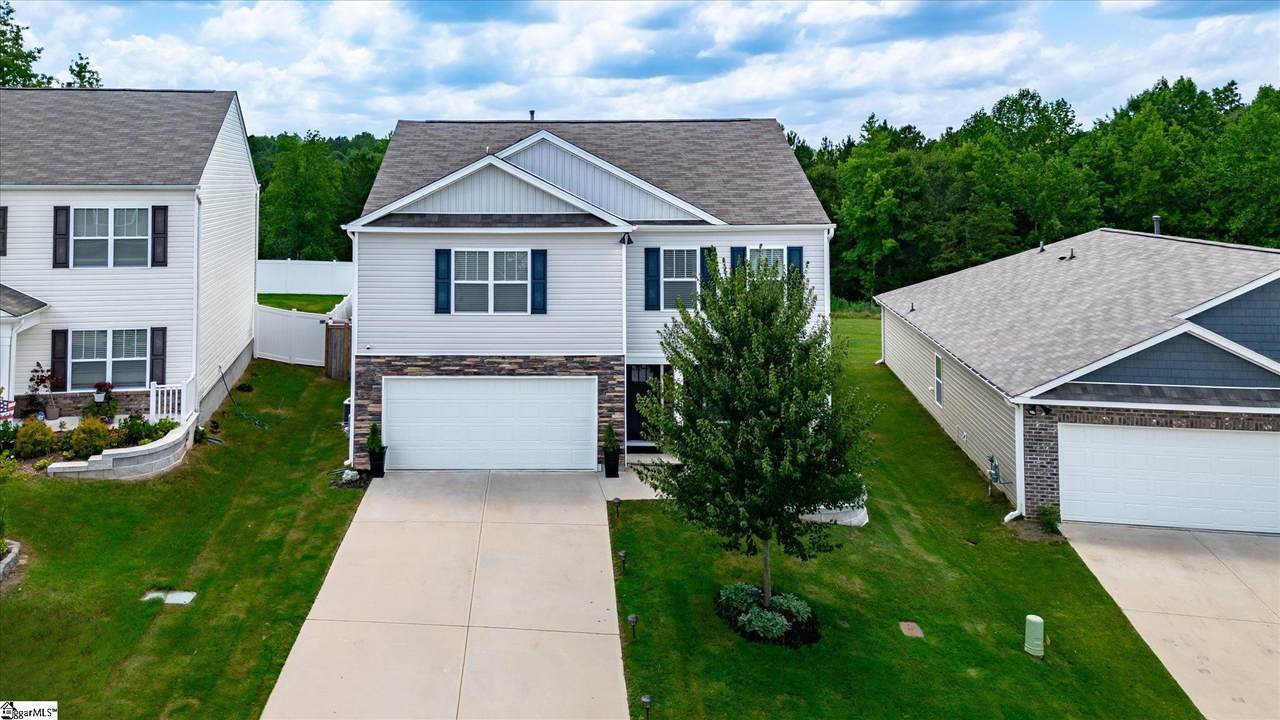 516 Ashwood Way - Photo 1