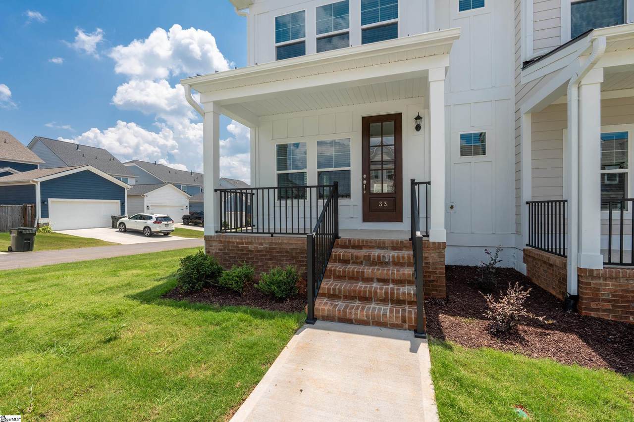33 Leander Drive - Photo 1