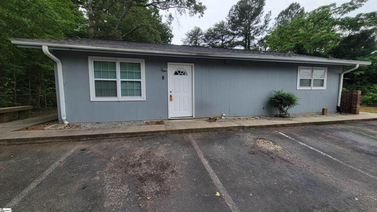 3008 East North Street - Photo 1