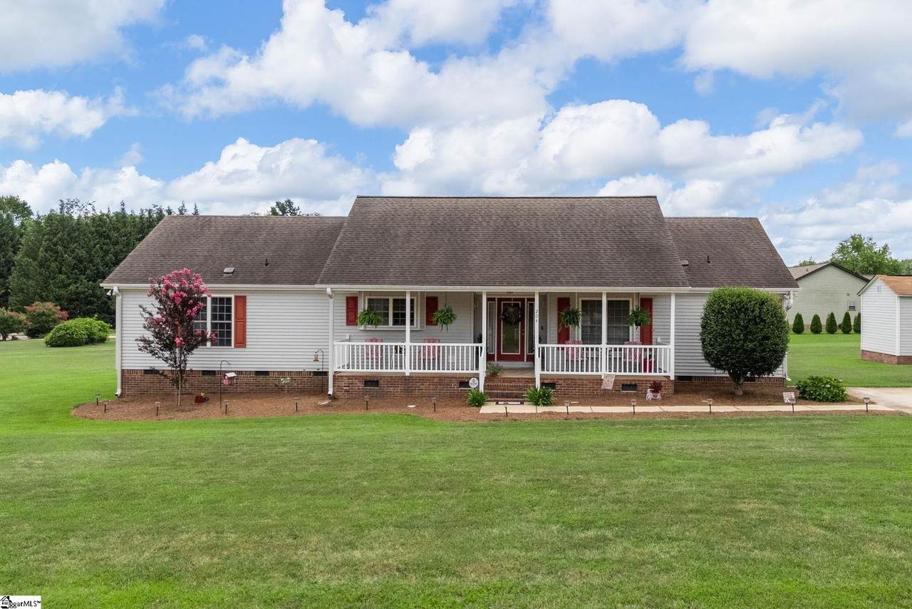 204 Fawn Meadow Drive - Photo 1