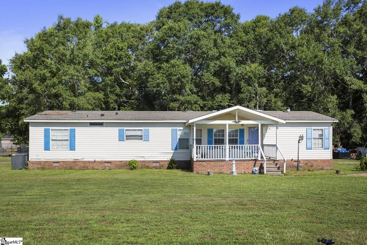 202 Pete Armstrong Road - Photo 1