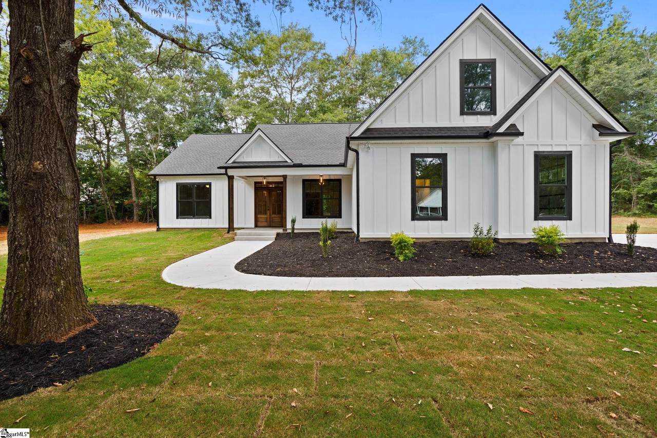 627 Three And Twenty Road - Photo 1