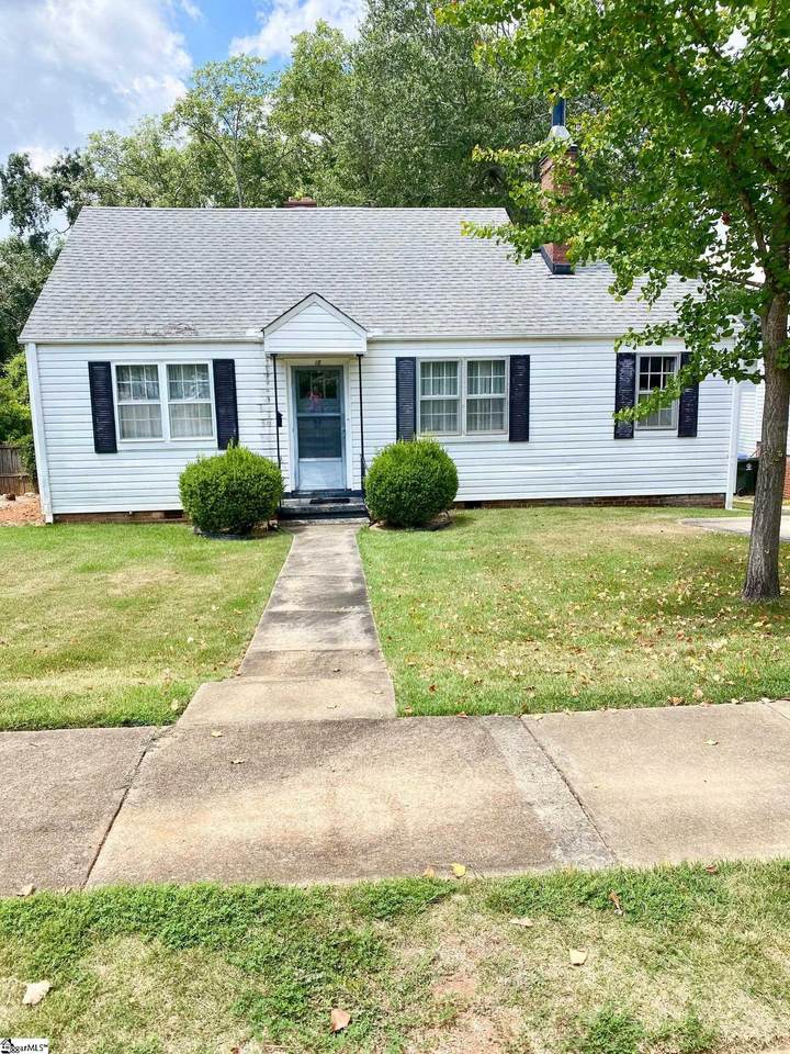 18 Amherst Avenue - Photo 1