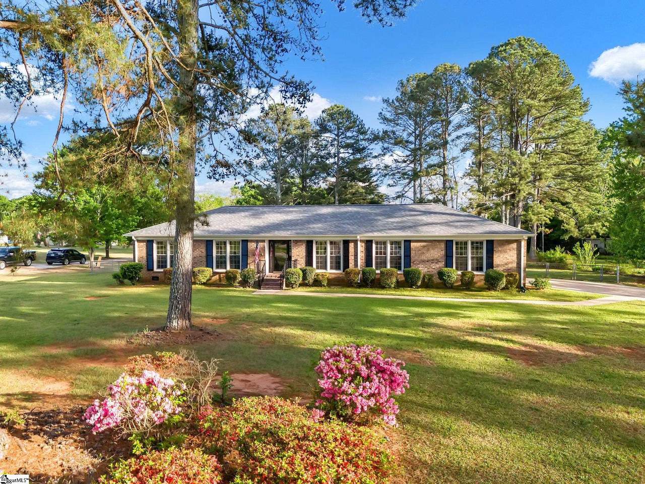 501 Mellwood Drive - Photo 1
