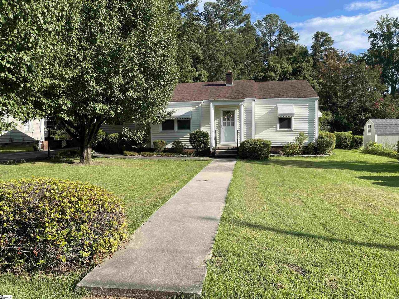 207 Elm Street - Photo 1