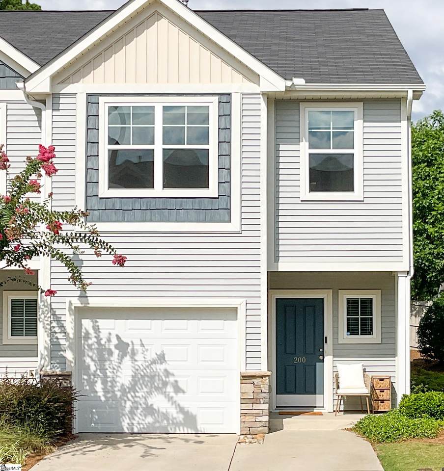 200 Button Willow Street - Photo 1