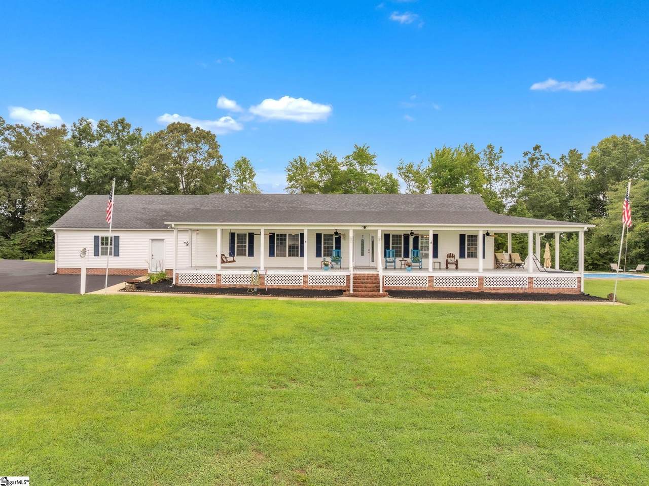 437 Mcconnell Road - Photo 1