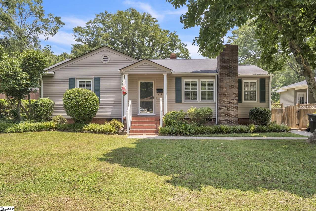 19 Circle Avenue - Photo 1