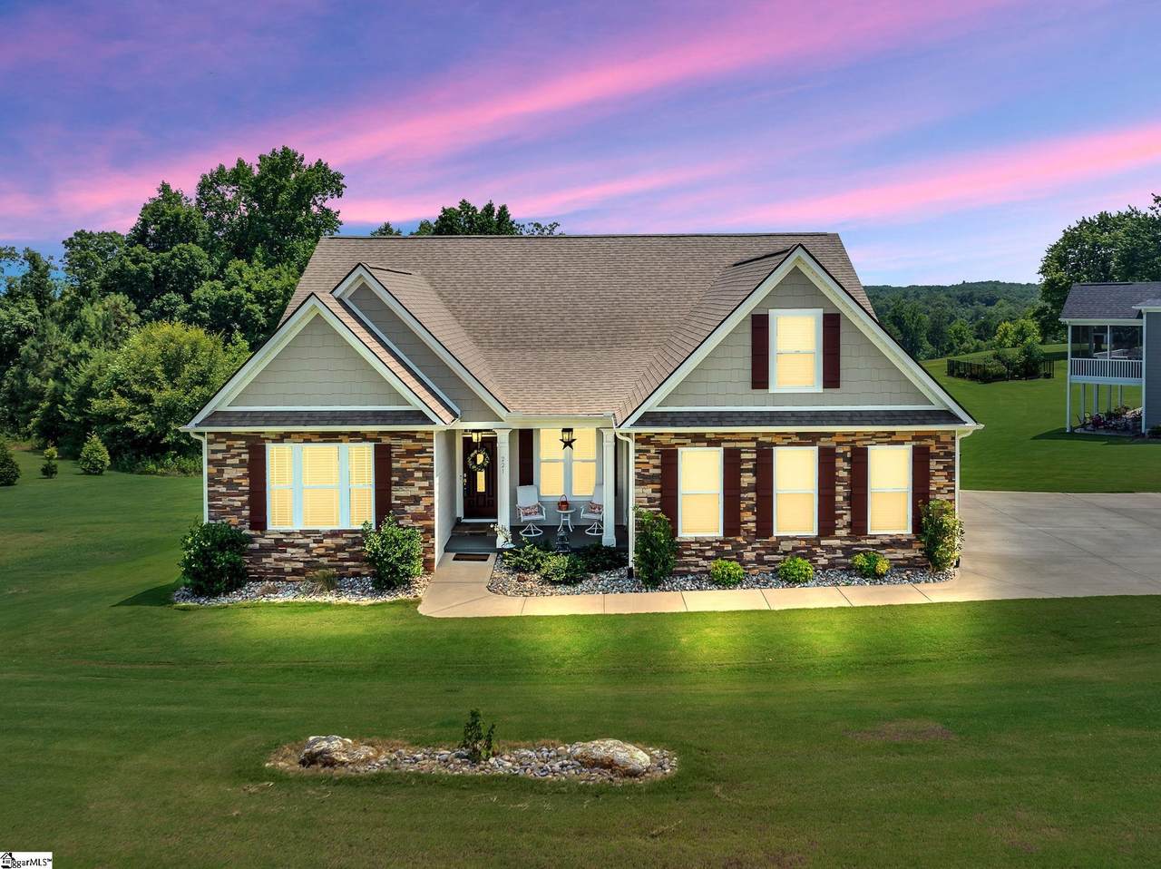 221 Ridgewater Drive - Photo 1