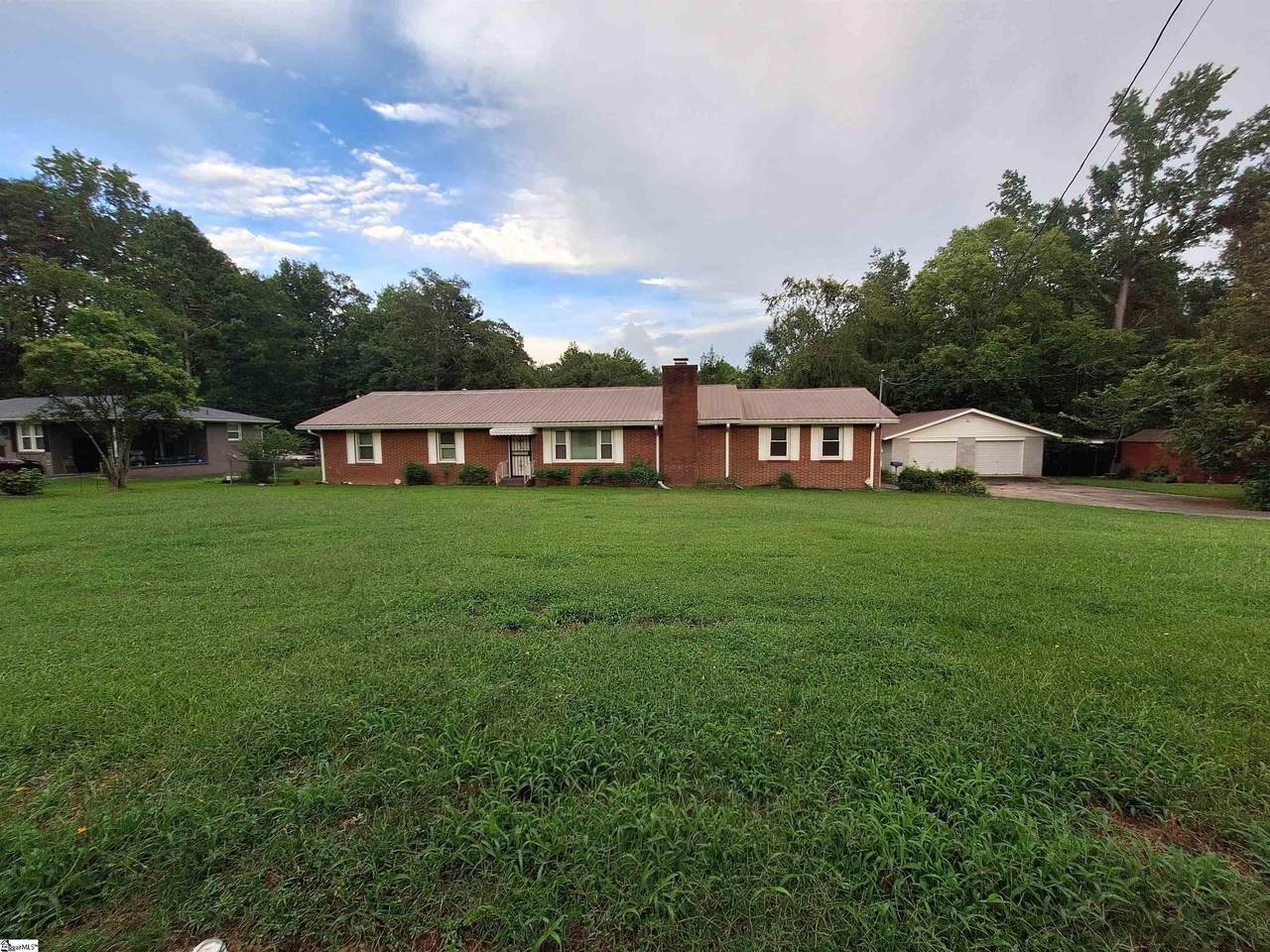 107 Pine Road - Photo 1