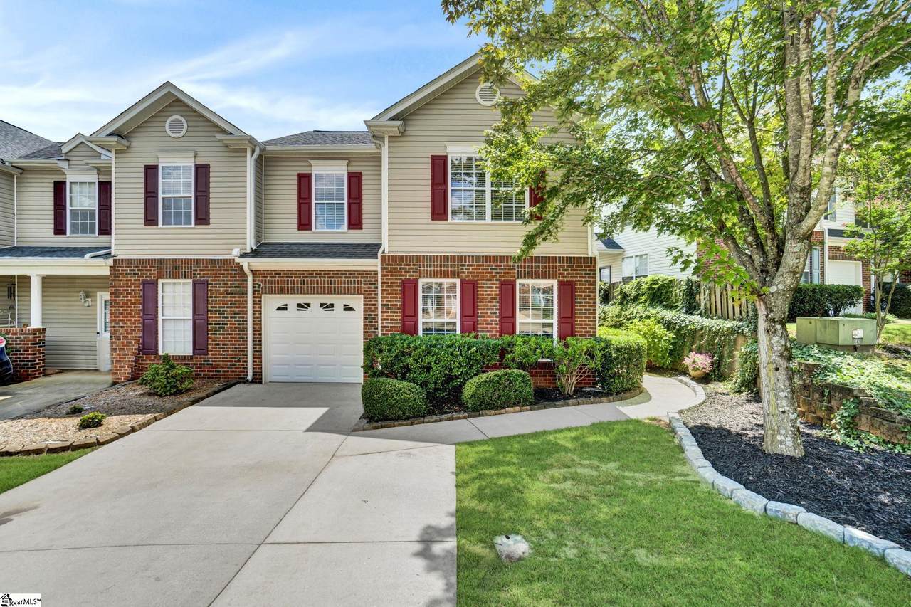 813 Chartwell Drive - Photo 1