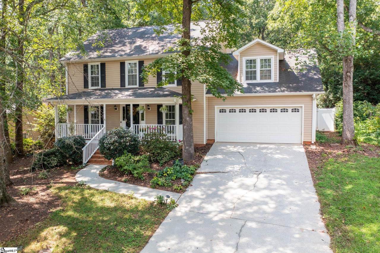 22 Bernwood Drive - Photo 1