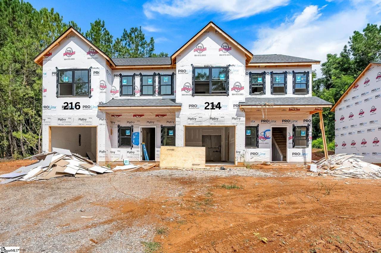 216 Giles Street - Photo 1