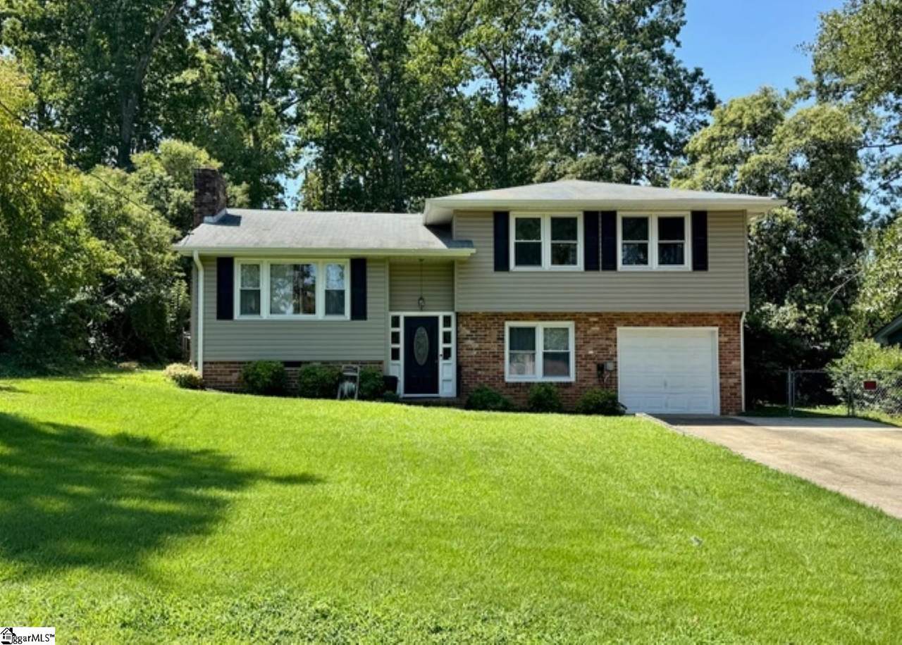 108 Marlboro Drive - Photo 1