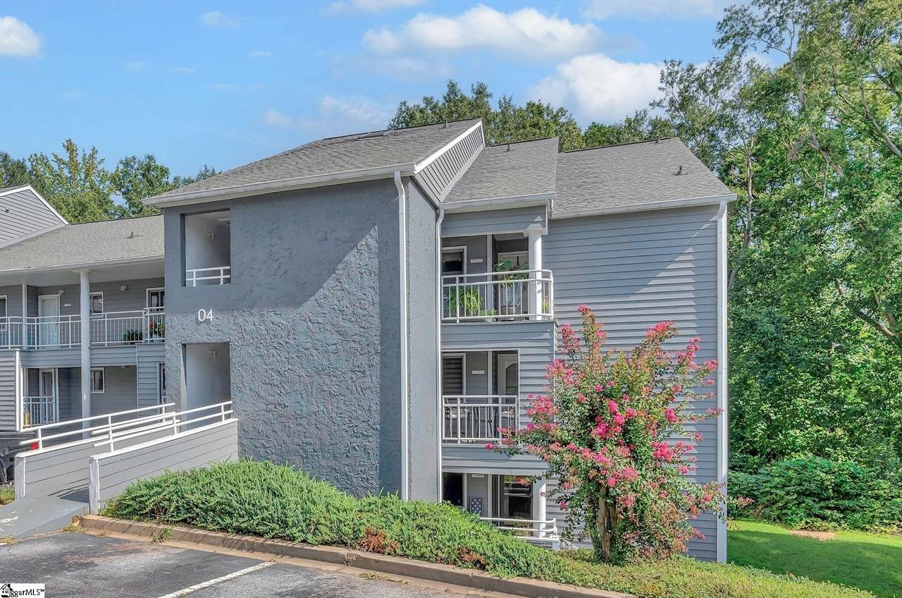 404 Northlake Drive - Photo 1