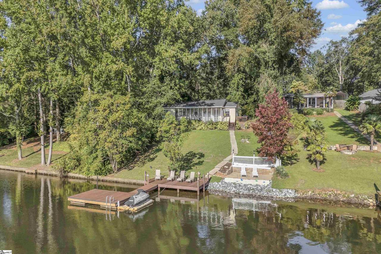 151 Wendy Lane - Photo 1