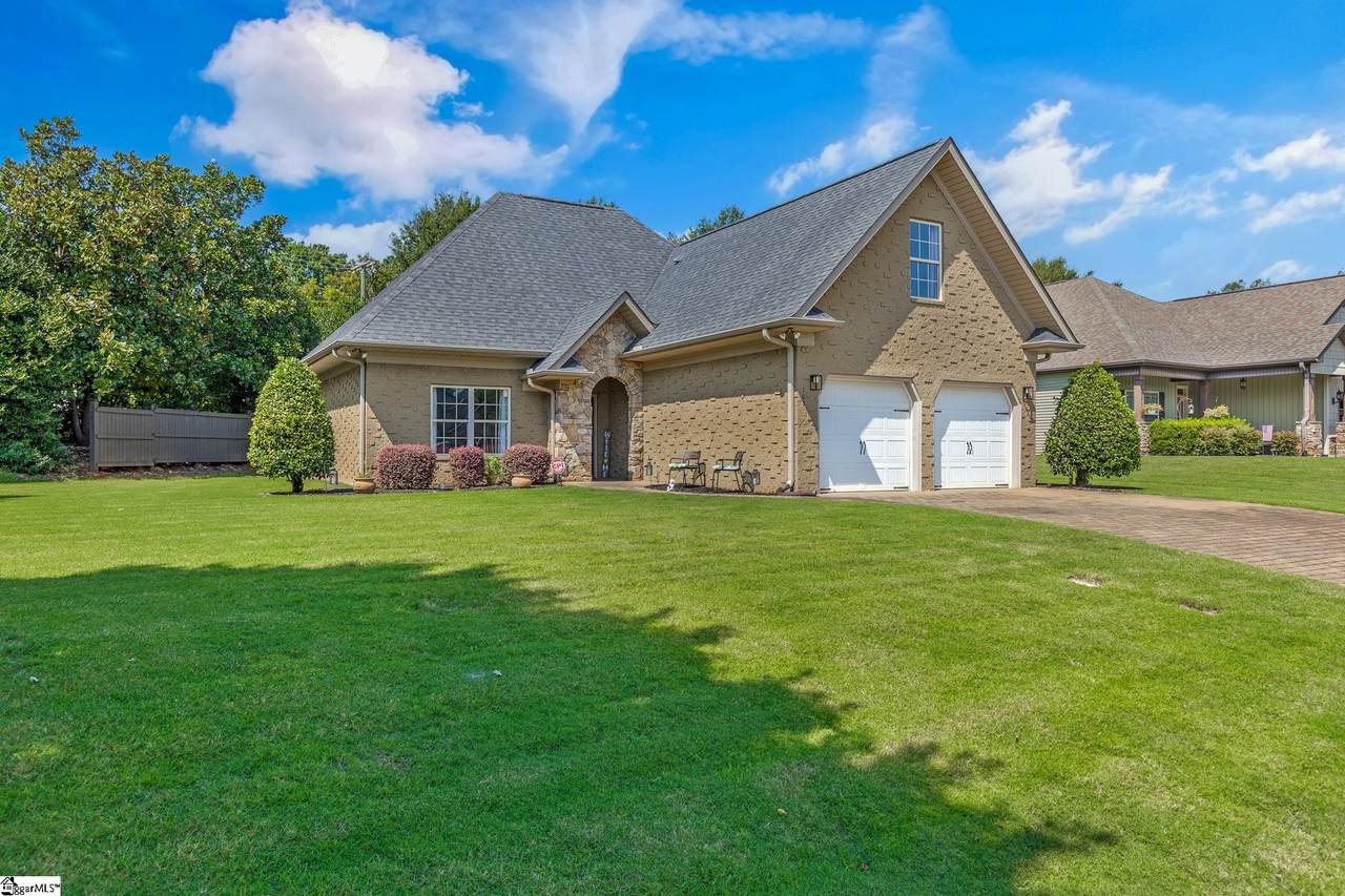 105 Linden Hall Lane - Photo 1