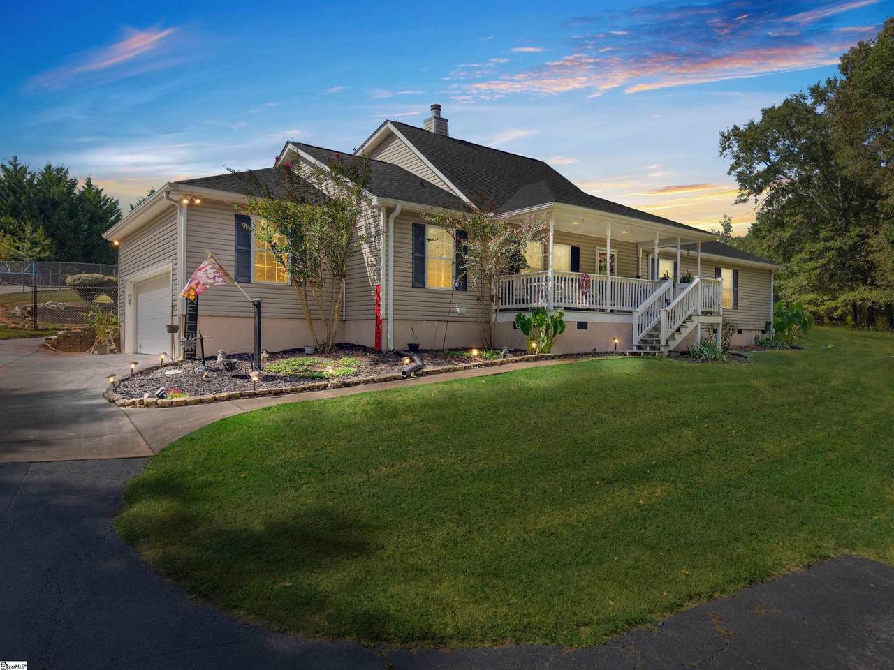 1216 White Road - Photo 1