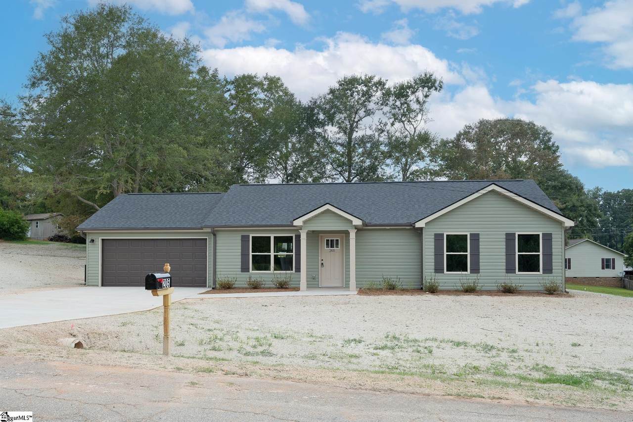 205 Southside Drive - Photo 1