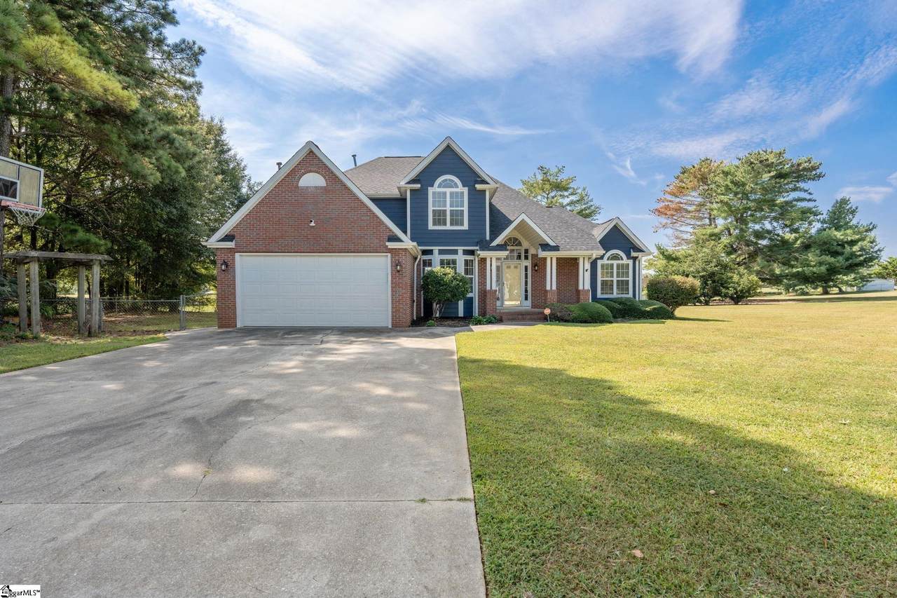 141 Heron Drive - Photo 1