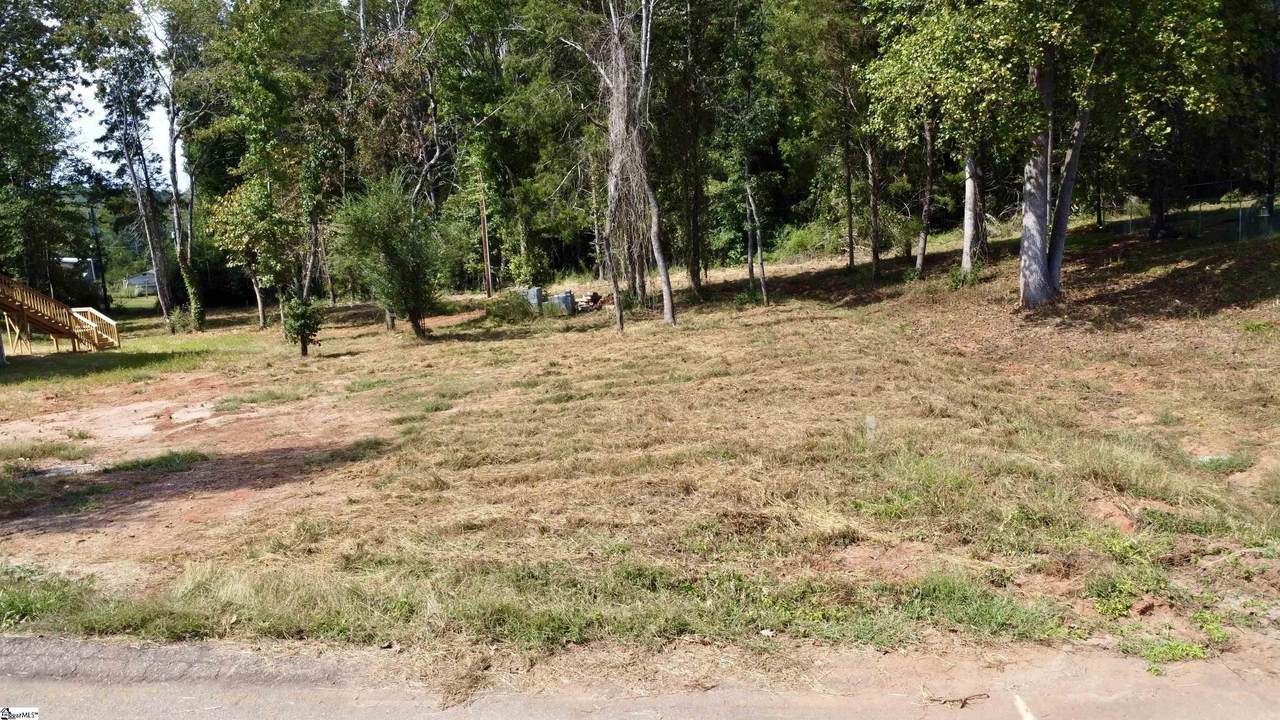 310 Forest Creek Drive - Photo 1