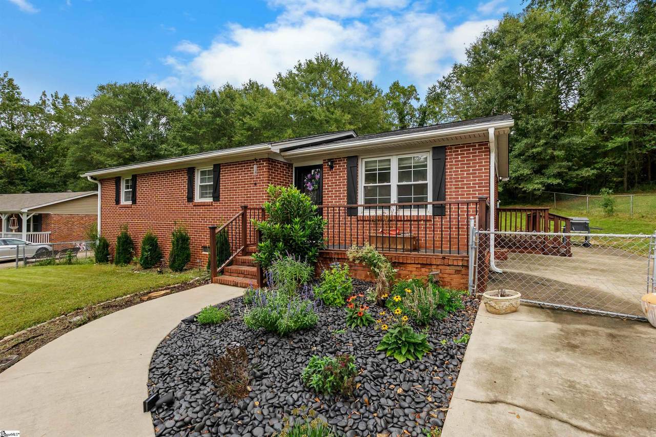 100 Cliffwood Court - Photo 1