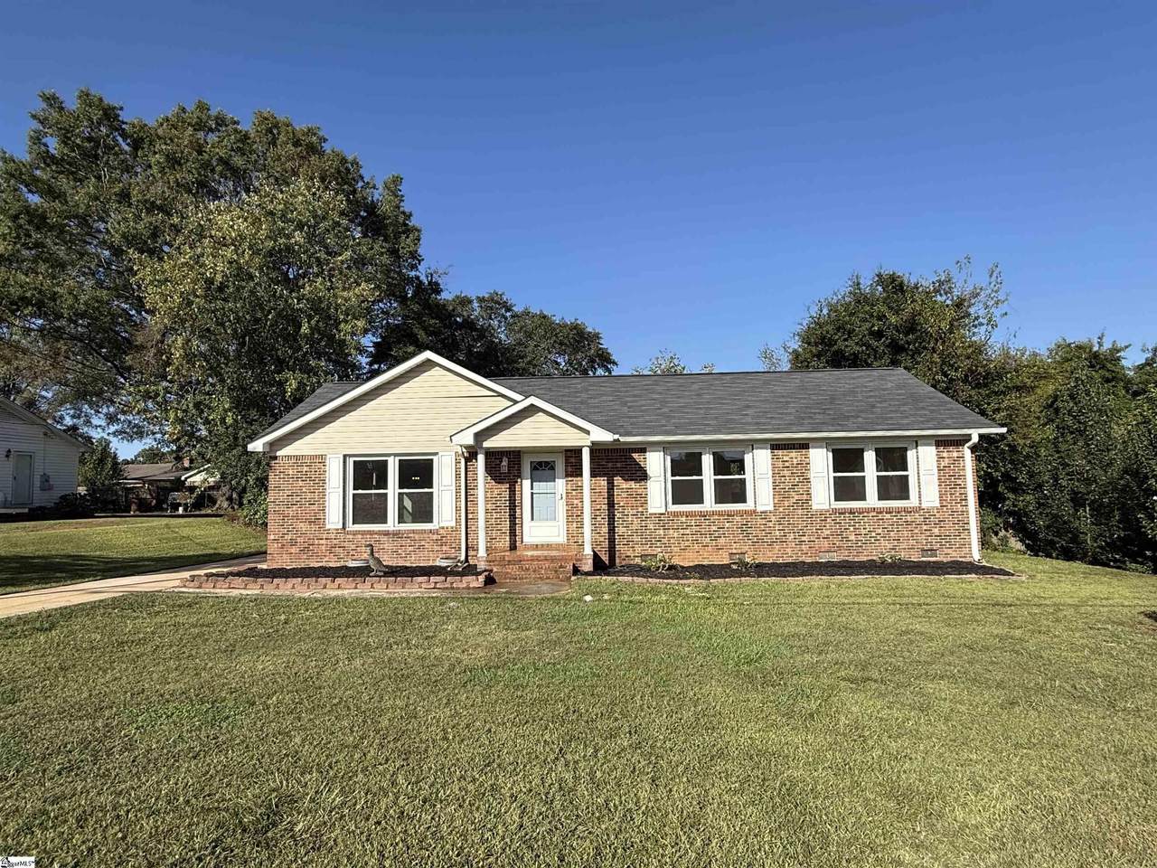 207 Vega Lane - Photo 1