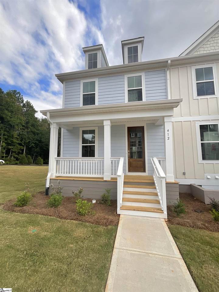 412 Encampment Boulevard - Photo 1