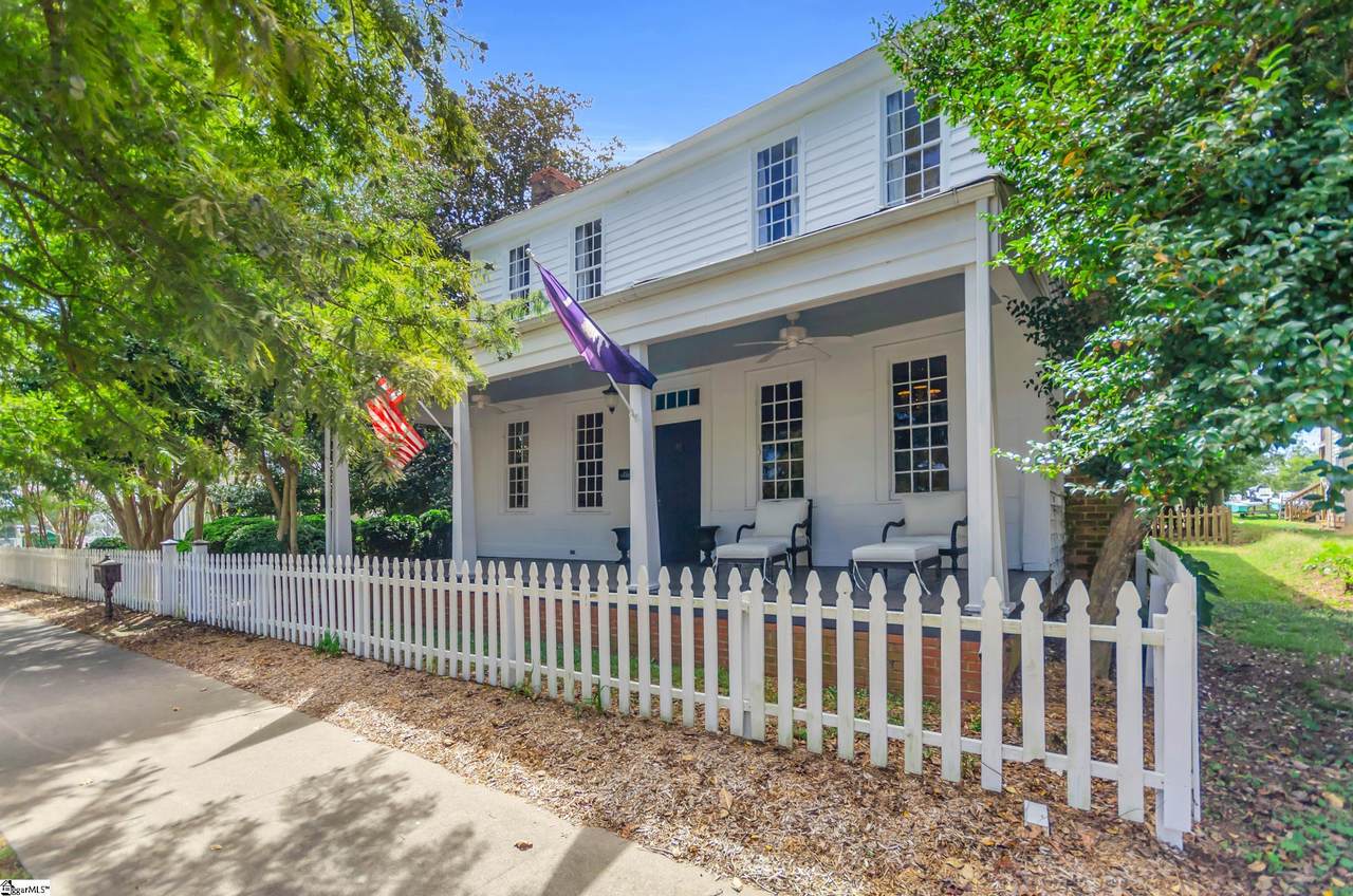 204 Main Street - Photo 1