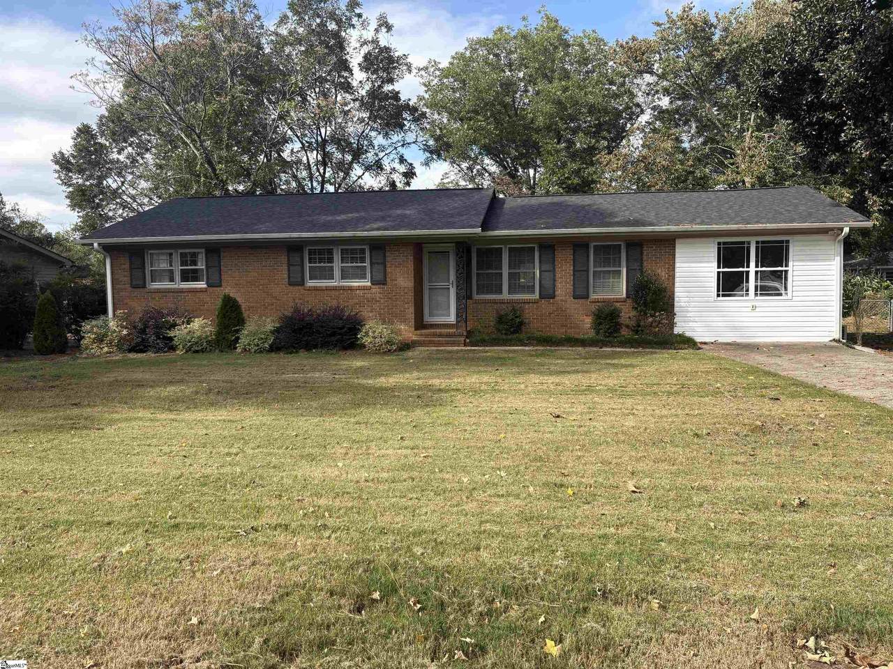 3036 Elmhurst Drive - Photo 1