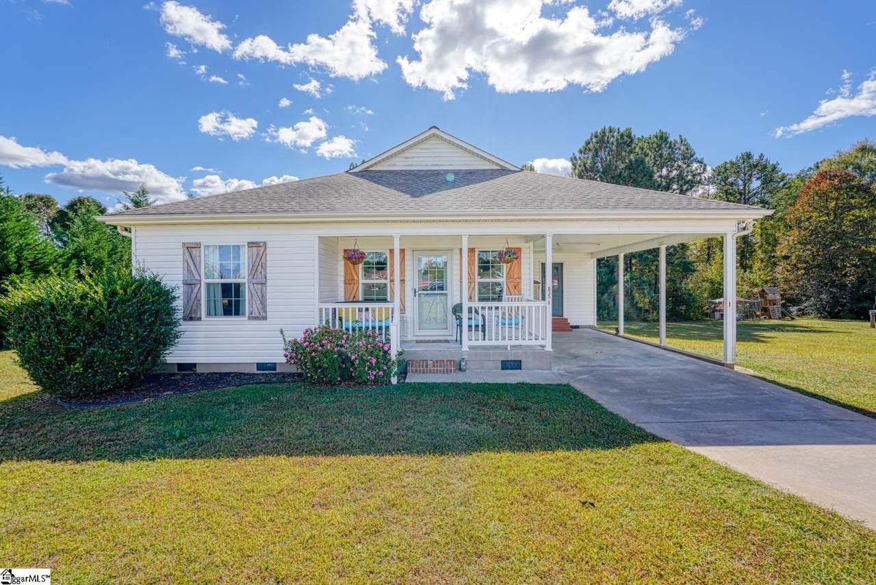 835 Green River Road - Photo 1