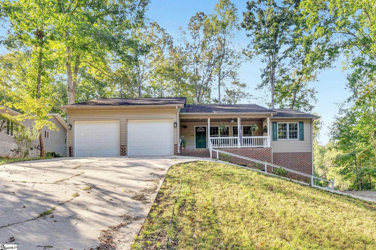 207 Hogan Drive - Photo 1