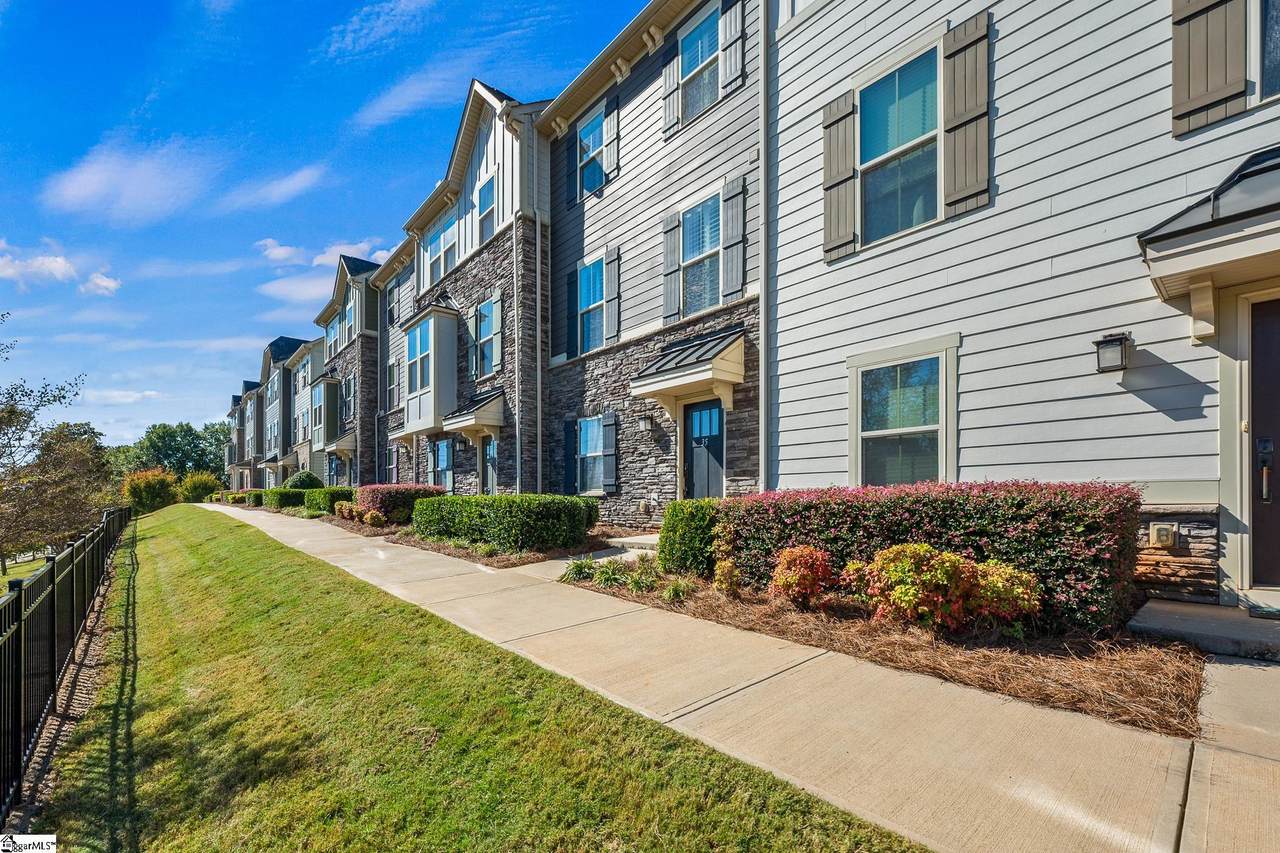 35 Itasca Drive - Photo 1