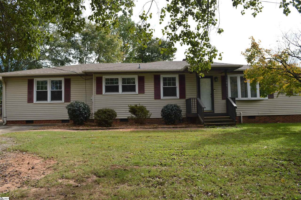 1006 Hampton Road - Photo 1