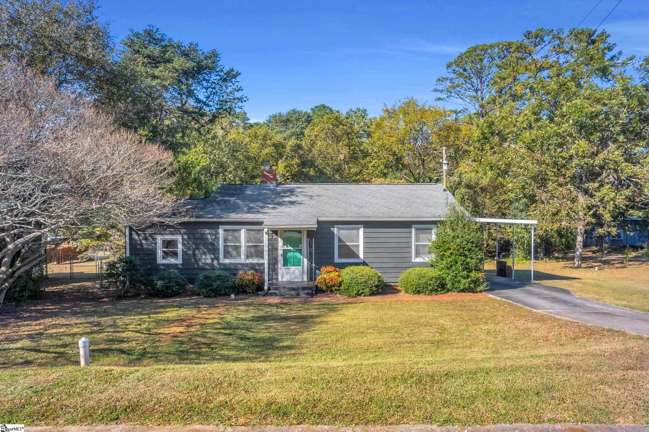 2223 Ridgewood Avenue - Photo 1