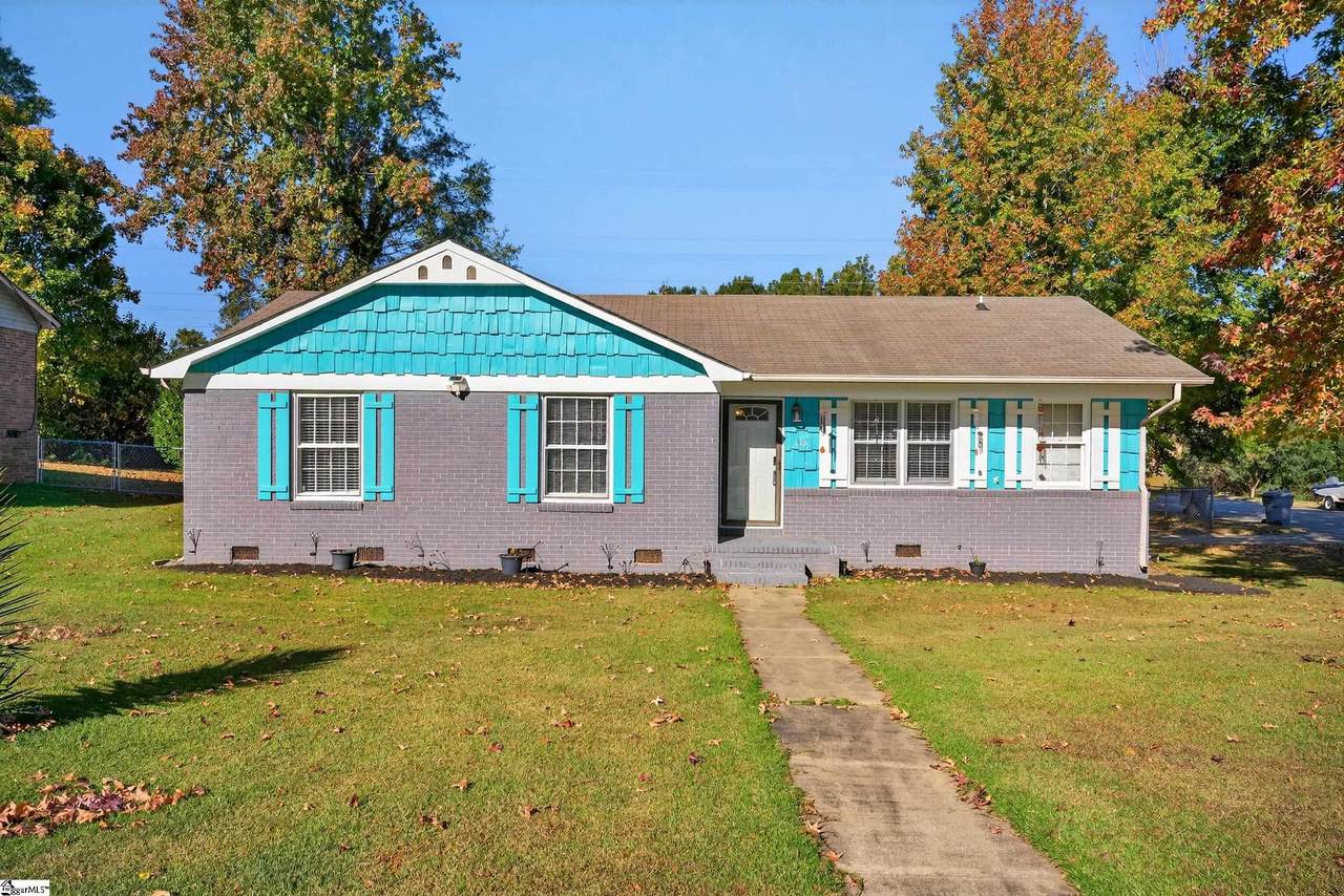 129 Heather Drive - Photo 1